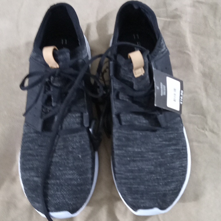 Athletic Works Sneakers Size 11